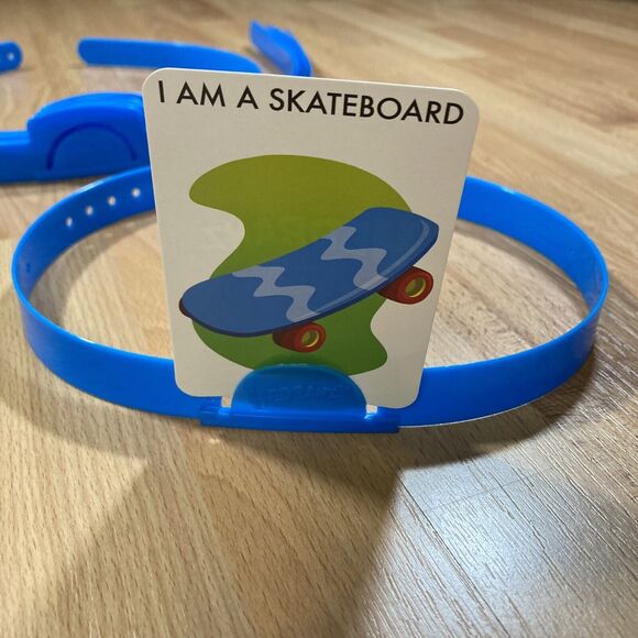 Hedbanz Second Edition “What Am I?” Family Board Game • EUC • Spin Master - Picture 4 of 6